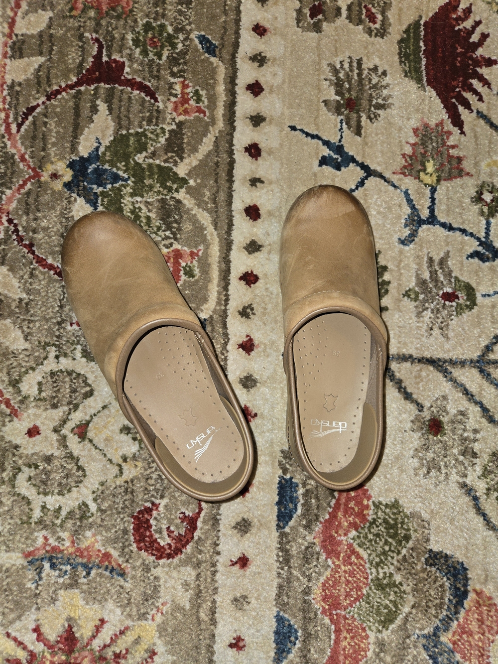 Dansko Women’s Tan Leather Clogs Size 39